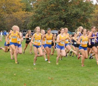 Bentley Women’s Cross Country Cracks Top 25 for the First Time