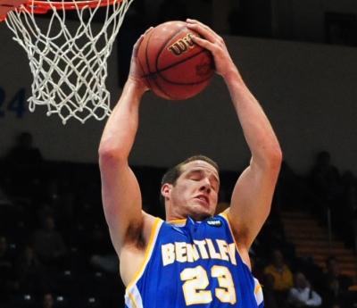 Gage Scores 32 as Bloomfield Upends #7 Bentley, 86-84