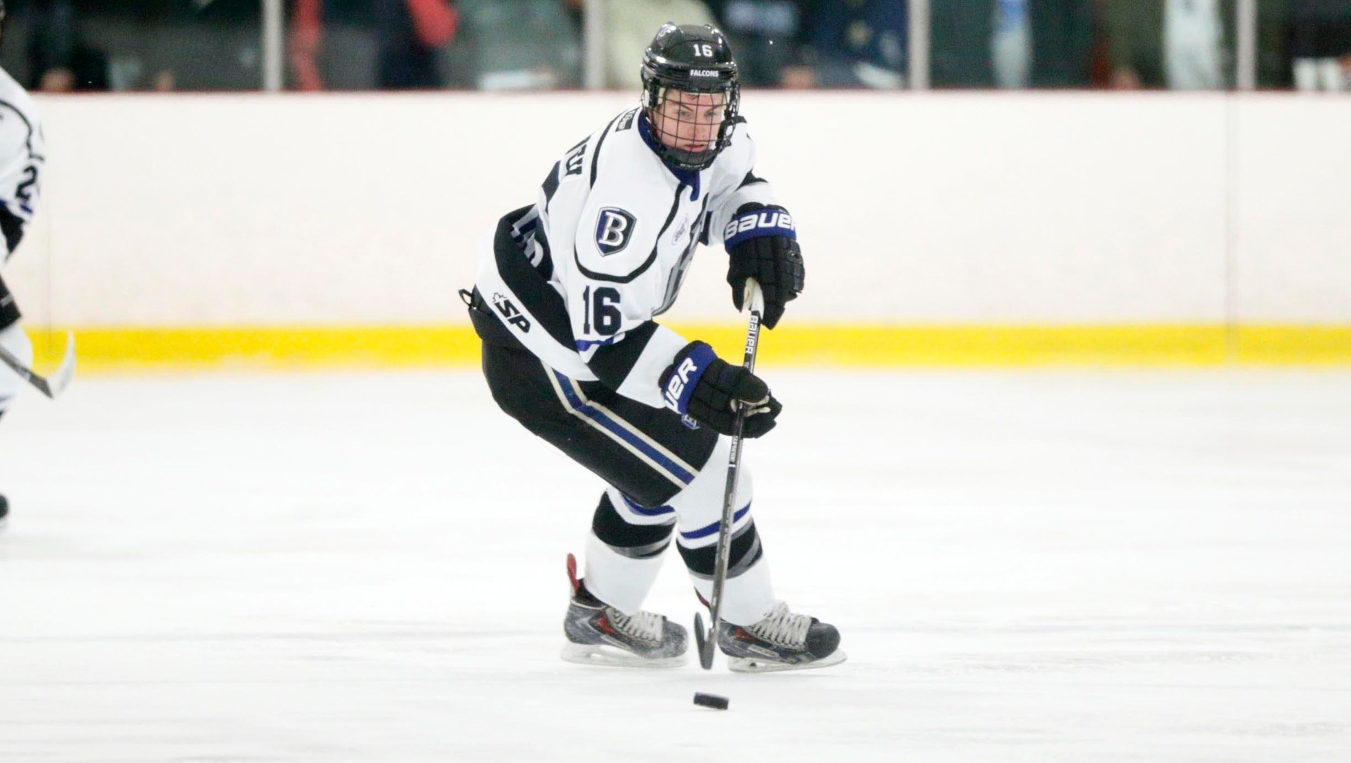 Bentley Hockey Alum French to Continue Pro Career in Germany